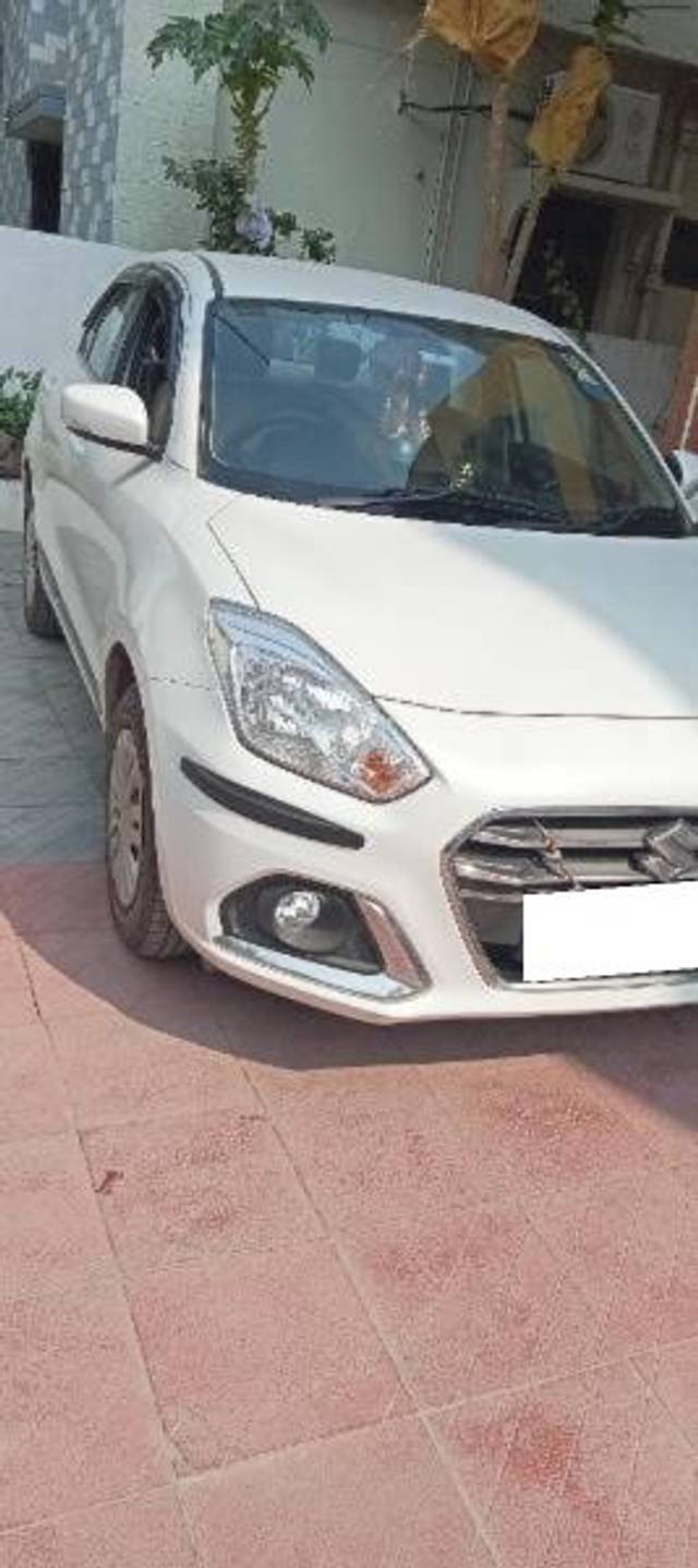https://images10.gaadi.com/usedcar_image/4603416/original/processed_4824a83f-297d-438e-a1c4-b8af348cfa84.jpg?imwidth=6401