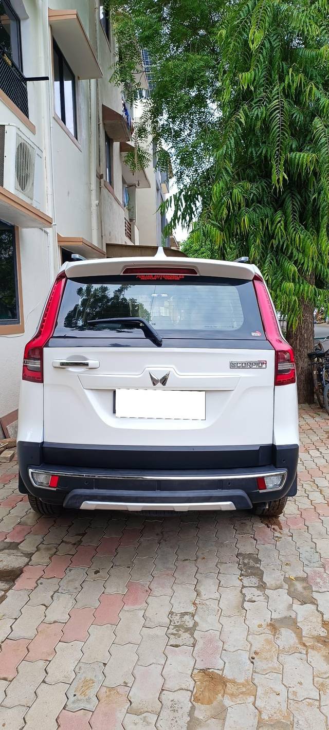 https://images10.gaadi.com/usedcar_image/4603440/original/processed_1becc238a055072ddf2312da73fc36fa.jpg?imwidth=6401