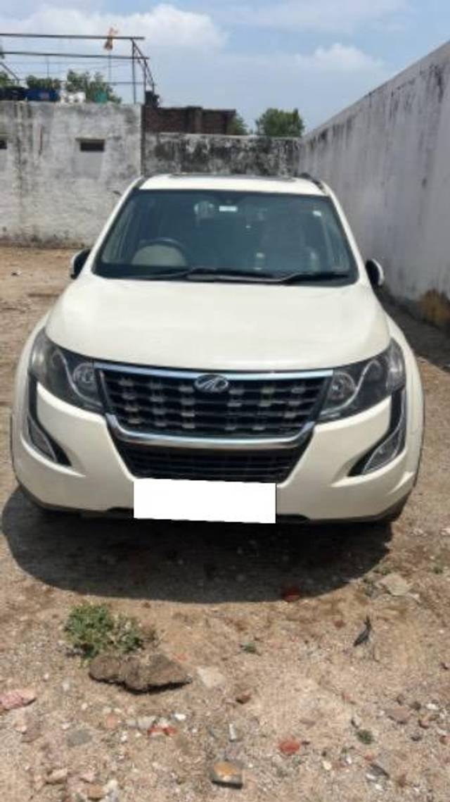 https://images10.gaadi.com/usedcar_image/4603455/original/processed_abd088cc-4ae4-40ea-b03c-7a82c6782c38.jpeg?imwidth=6400