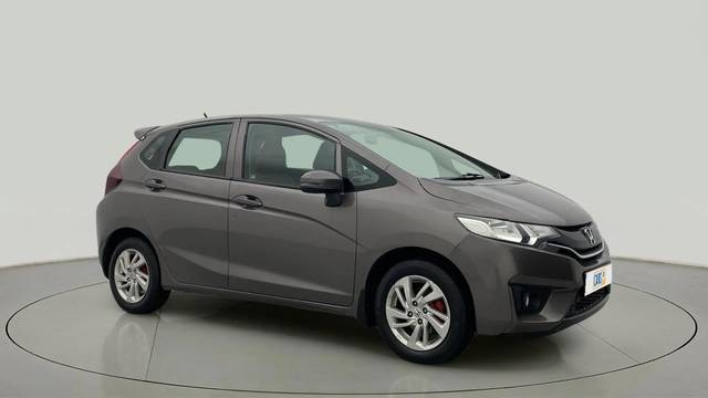https://images10.gaadi.com/usedcar_image/4603472/original/e3383efd274432e7b3346746a80ac487.jpg?imwidth=6400