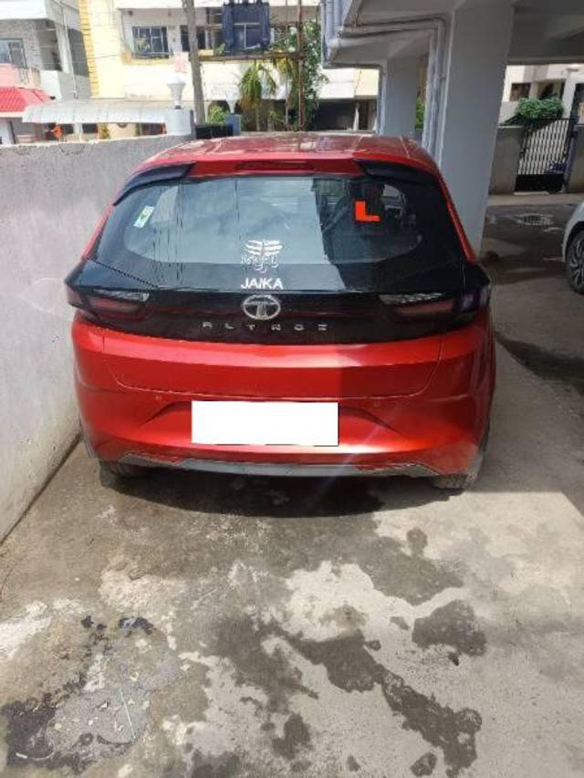 https://images10.gaadi.com/usedcar_image/4603551/original/processed_9f5969cb-9c8a-475b-8238-d334f823c2a7.jpg?imwidth=6401