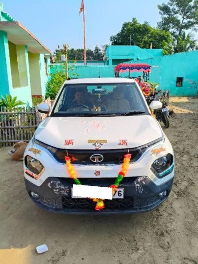 https://images10.gaadi.com/usedcar_image/4603603/original/processed_7c21537b-a130-481f-bf0e-b55dfec177f9.jpg?imwidth=6400