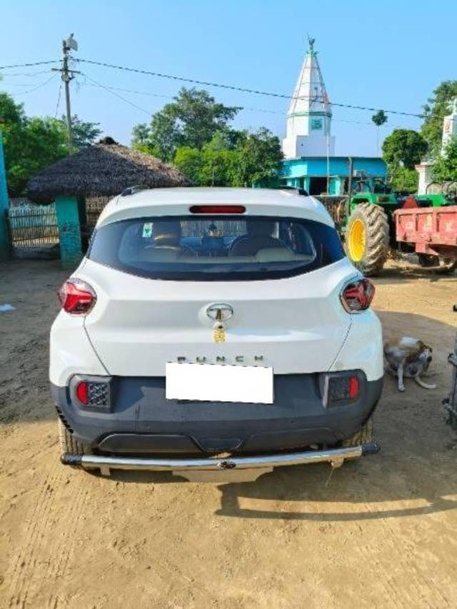 https://images10.gaadi.com/usedcar_image/4603603/original/processed_979c1452-7158-4650-8147-0a0fae5b7f86.jpg?imwidth=6402