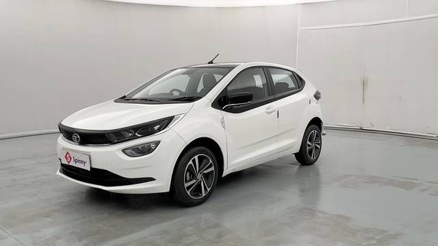 https://images10.gaadi.com/usedcar_image/4603607/original/a65c44871a562b2eb71372f727793bd5.JPG?imwidth=6400