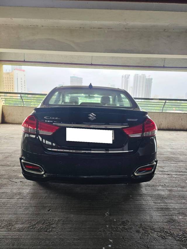 https://images10.gaadi.com/usedcar_image/4603621/original/processed_d6b6db8c40fafd81aa4dc31bba398ac6.jpg?imwidth=6402