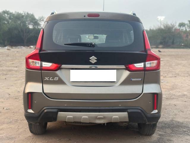 https://images10.gaadi.com/usedcar_image/4603627/original/processed_fe76b522cee9444ea40a480322ea14d1.jpg?imwidth=6402