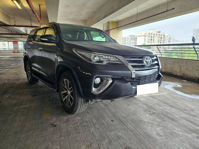 https://images10.gaadi.com/usedcar_image/4603636/original/processed_07b2279cd9e9abfe437c55f16aacf12f.jpg?imwidth=6400