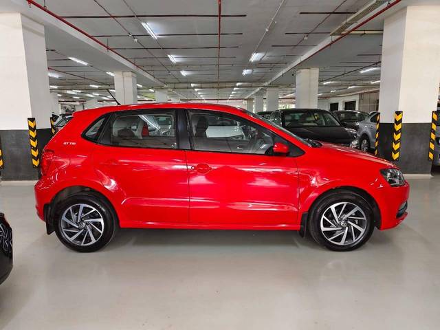 https://images10.gaadi.com/usedcar_image/4603639/original/processed_62ad639f70e1bd8217ab391463b65437.jpg?imwidth=6401