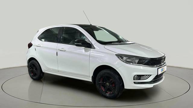 https://images10.gaadi.com/usedcar_image/4603644/original/e03137ce315f2cb5fb63d3890207a9ba.jpg?imwidth=6400