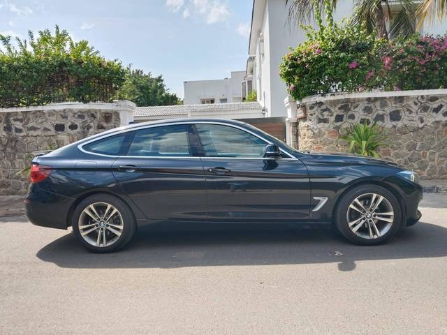 https://images10.gaadi.com/usedcar_image/4603650/original/processed_1c4ffddbef06310ddb302f6159be5446.jpg?imwidth=6401