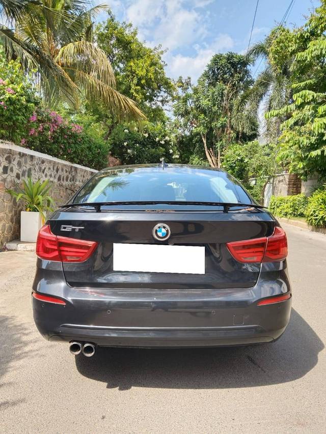 https://images10.gaadi.com/usedcar_image/4603650/original/processed_ee26ecfa547f9559e9d1f4f6c0905ee1.jpg?imwidth=6402