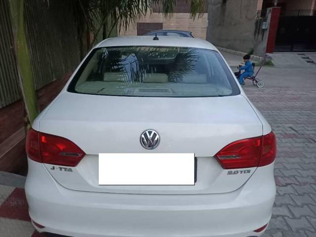 https://images10.gaadi.com/usedcar_image/4603704/original/processed_426b5000-93c8-485c-9c5e-6e7b272a0a0e.jpg?imwidth=6400