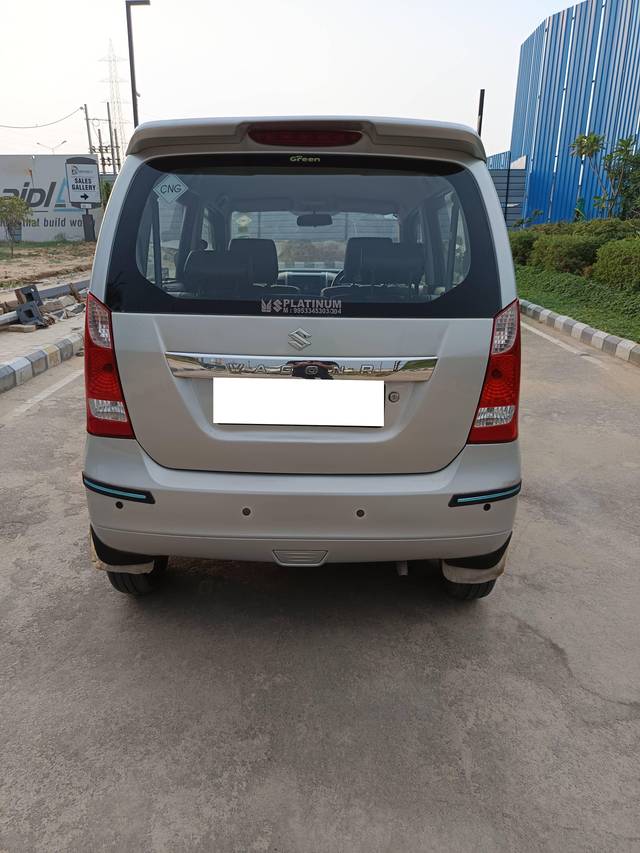 https://images10.gaadi.com/usedcar_image/4603711/original/processed_14bb18f552233886545c991cf8f5e0f6.jpg?imwidth=6402