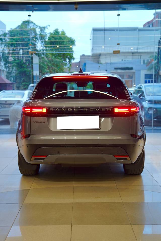 https://images10.gaadi.com/usedcar_image/4603712/original/processed_72c74fa34a30de7e0e36d70a52ce4f72.jpg?imwidth=6402