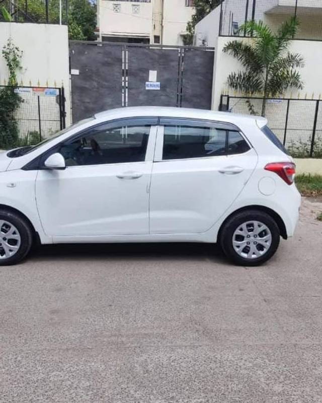 https://images10.gaadi.com/usedcar_image/4603728/original/855b9b5d5ae267992a1f6e10a681933b.jpg?imwidth=6401