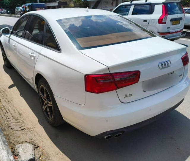 https://images10.gaadi.com/usedcar_image/4603750/original/processed_ecfaccbb48f64d7732c93a9901ae1b73.png?imwidth=6402