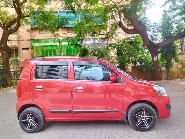 https://images10.gaadi.com/usedcar_image/4603759/original/642c92dc4c3d44dde8ca2ab92309124d.jpg?imwidth=6401