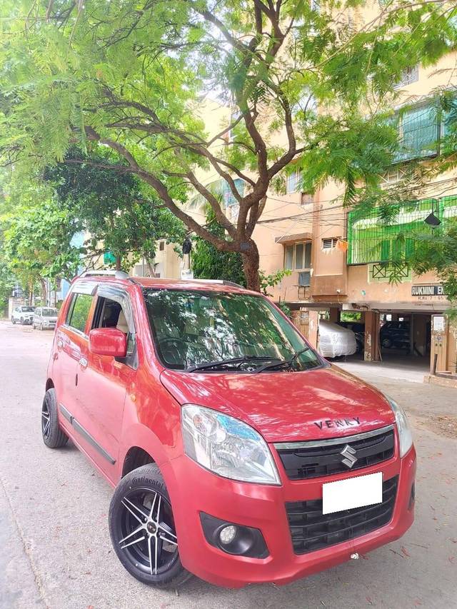 https://images10.gaadi.com/usedcar_image/4603759/original/processed_ef67967b20c0bbcd3101308cbcb30a05.jpg?imwidth=6400