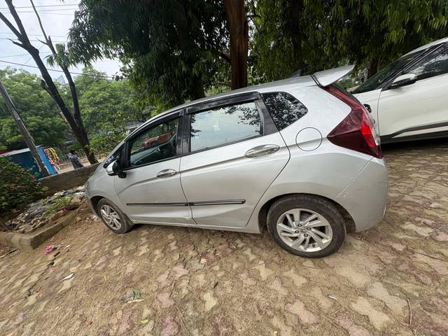 https://images10.gaadi.com/usedcar_image/4603795/original/6faafd77-2f4e-4b47-b04c-ddd31903b4ba.jpg?imwidth=6401