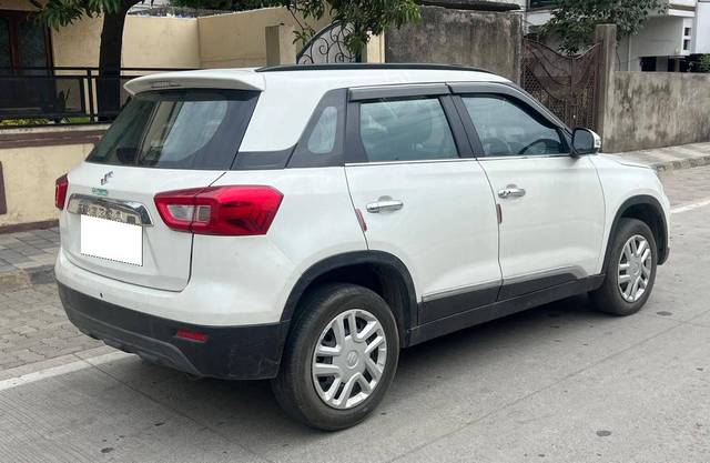 https://images10.gaadi.com/usedcar_image/4603851/original/processed_e089352c8229755ba2574cc8daf161a4.jpg?imwidth=6402