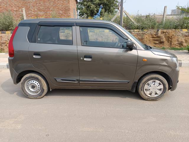 https://images10.gaadi.com/usedcar_image/4603853/original/859b53aaef7c4ffb03959785387cbbe2.jpg?imwidth=6401