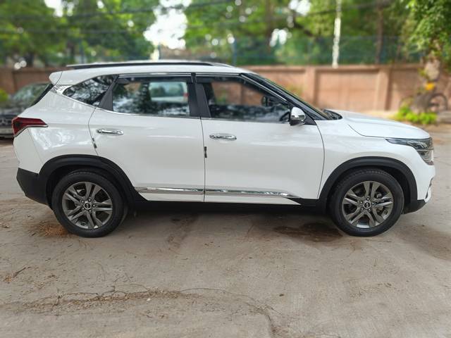 https://images10.gaadi.com/usedcar_image/4603856/original/5efa7e058e49b797565a22c61b88a100.jpeg?imwidth=6401