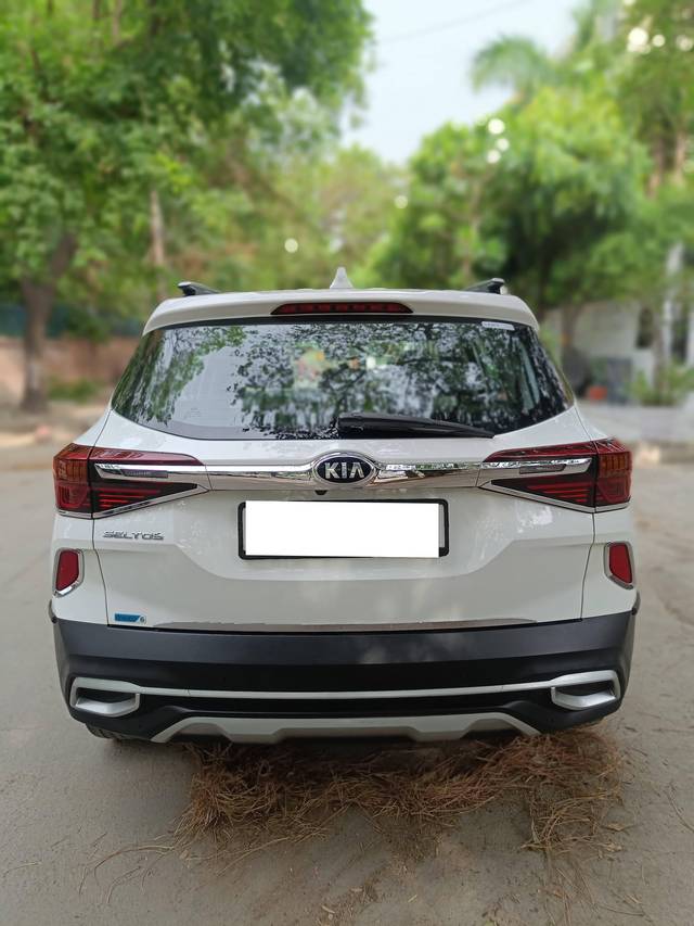 https://images10.gaadi.com/usedcar_image/4603856/original/processed_2801e9810d61c2c79a1248088a0b5d5a.jpeg?imwidth=6402