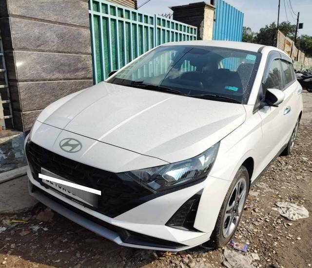 https://images10.gaadi.com/usedcar_image/4603859/original/processed_7467023e2287f643593153f15a53fe96.jpg?imwidth=6400