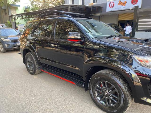 https://images10.gaadi.com/usedcar_image/4603900/original/processed_3b8fd023451780d1d8a3fd58eeee992a.jpg?imwidth=6400