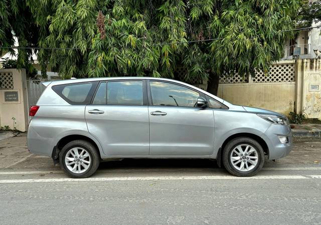 https://images10.gaadi.com/usedcar_image/4603903/original/processed_c09ea018b1362a0c5059e4a11f036c77.jpg?imwidth=6401