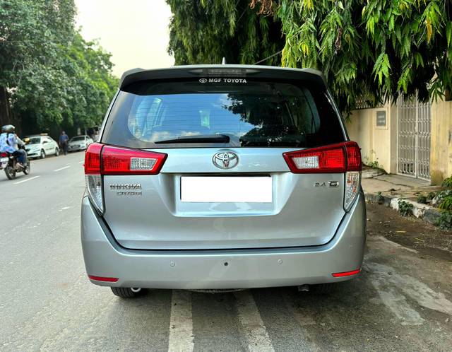 https://images10.gaadi.com/usedcar_image/4603903/original/processed_ccb8d02c395eed1b1e2a87c4d0c35b81.jpg?imwidth=6402