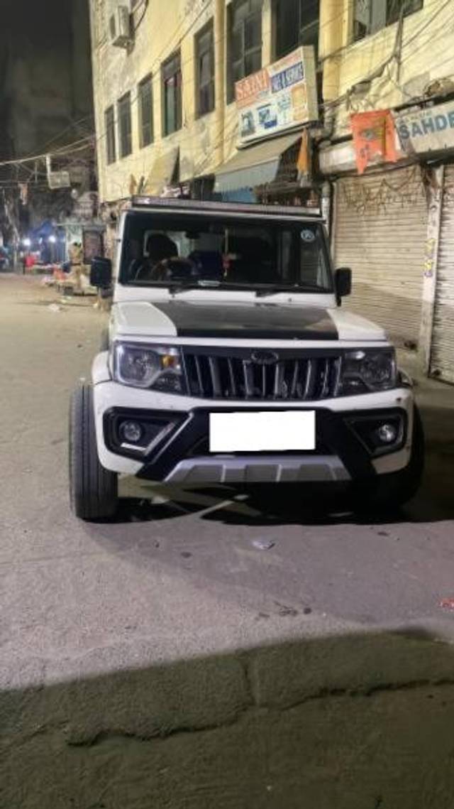 https://images10.gaadi.com/usedcar_image/4603906/original/processed_f98576cf-52db-427e-a500-74a780e426aa.jpg?imwidth=6401