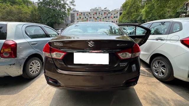 https://images10.gaadi.com/usedcar_image/4603915/original/processed_cbe0bec9-e0b0-4948-8272-866ed6c9c461.jpeg?imwidth=6400