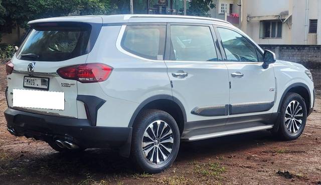https://images10.gaadi.com/usedcar_image/4603923/original/processed_d21aeed9e0eed90394d6f7adc36f1b29.jpg?imwidth=6402