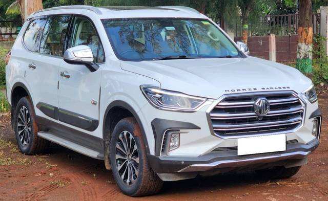 https://images10.gaadi.com/usedcar_image/4603923/original/processed_d629cb01292fbfc9f5cccd3554948c6f.jpg?imwidth=6400