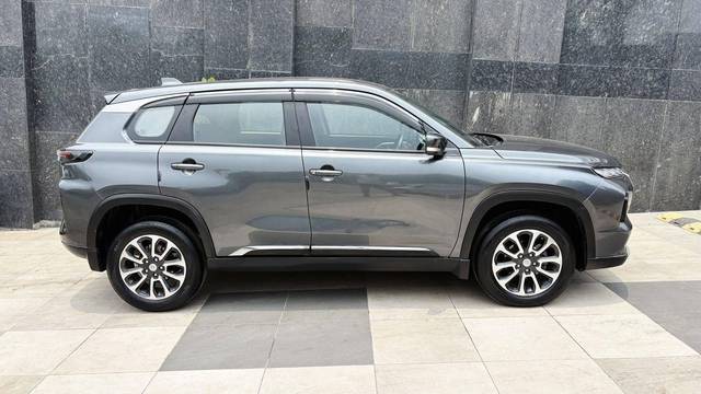 https://images10.gaadi.com/usedcar_image/4603928/original/processed_5aa31c5c0785020e124f73fa35750d79.jpg?imwidth=6401