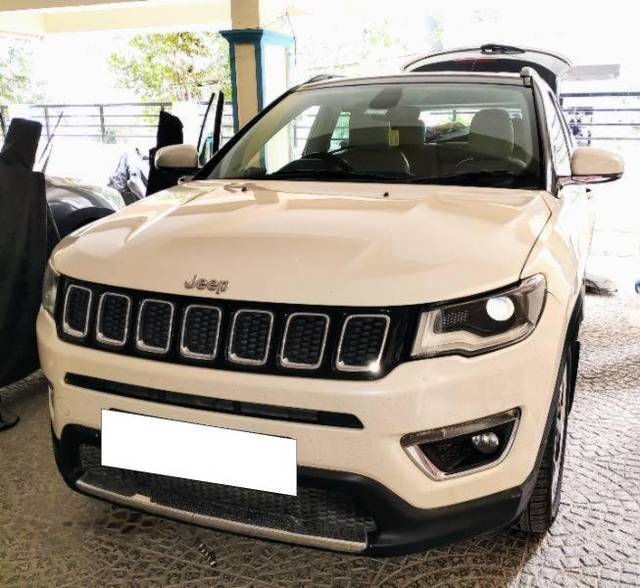 https://images10.gaadi.com/usedcar_image/4603946/original/processed_01ff220b-d5ee-42b4-89d9-ead7e47fb00f.jpg?imwidth=6400