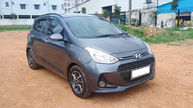 https://images10.gaadi.com/usedcar_image/4603951/original/processed_e5184119b5011c0e793193b55598cd70.jpg?imwidth=6400