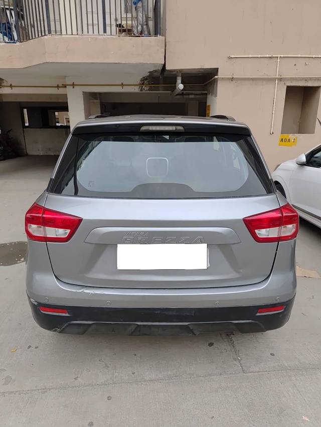 https://images10.gaadi.com/usedcar_image/4603959/original/processed_0c2851b3-751b-4bc8-b964-092d32cd0e10.jpg?imwidth=6400