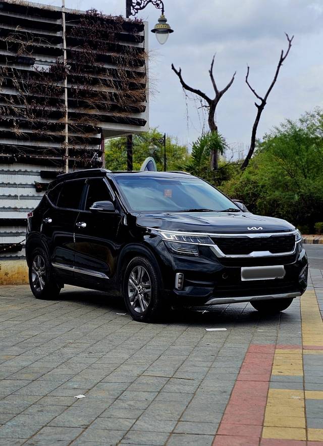 https://images10.gaadi.com/usedcar_image/4603995/original/823dafbe7439d9d4d42b421d296178e6.jpg?imwidth=6400