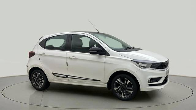 https://images10.gaadi.com/usedcar_image/4603997/original/763df9e4b2c257a682fcc95e7435603d.jpg?imwidth=6400