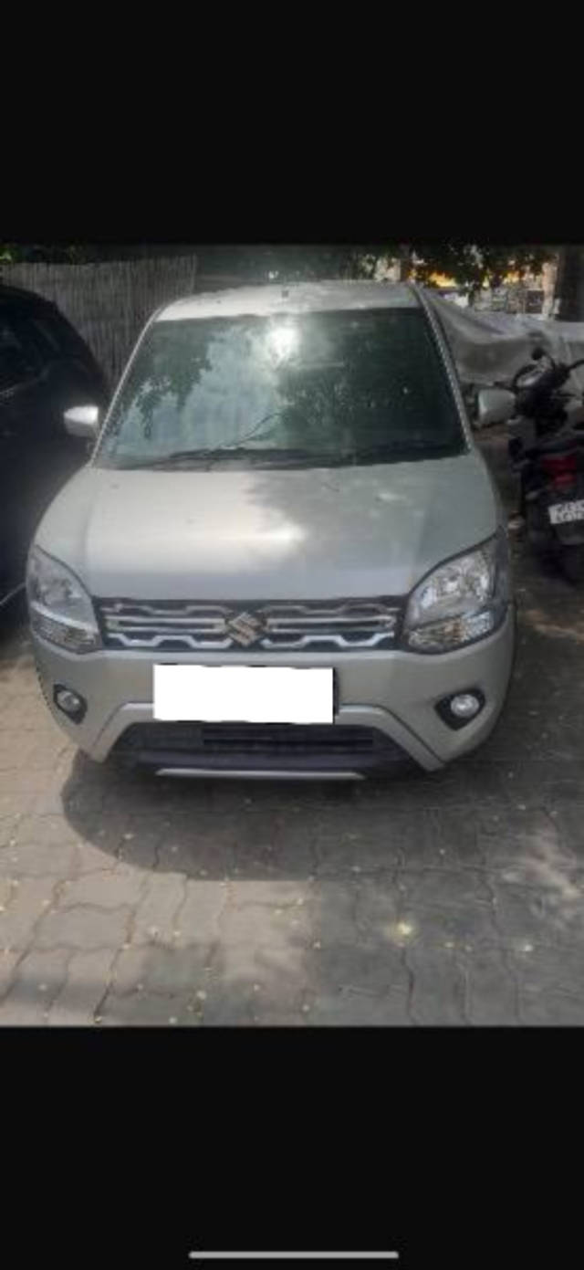 https://images10.gaadi.com/usedcar_image/4604017/original/processed_45f6412f-30e4-45a1-bdd6-d80fa927f568.png?imwidth=6400