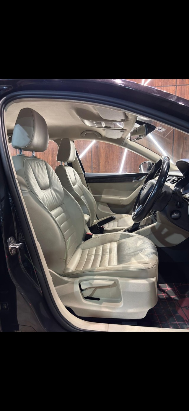 Second-hand 2015 Skoda Octavia Ambition 2.0 TDI AT for sale in Madurai-5