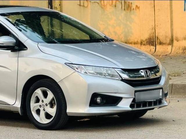 https://images10.gaadi.com/usedcar_image/4604034/original/processed_590054536357d4cd6bc42d77b55e1de2.jpg?imwidth=6400