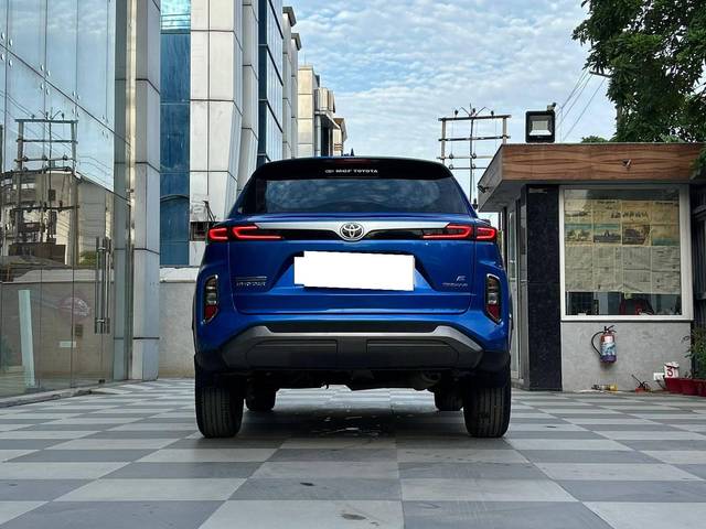 https://images10.gaadi.com/usedcar_image/4604035/original/processed_2fe84b25dcd2836876990dc6d8d81783.jpg?imwidth=6402