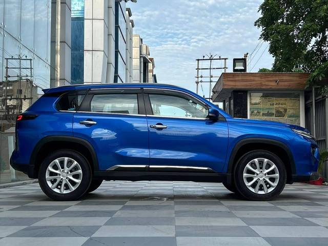 https://images10.gaadi.com/usedcar_image/4604035/original/processed_837b2530c7ee71309645fd8185aec5b5.jpg?imwidth=6401