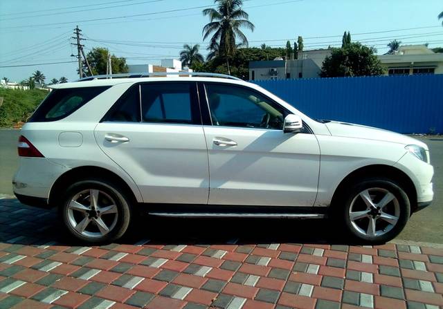 https://images10.gaadi.com/usedcar_image/4604038/original/016c958195d86c2dc2c073721c08a3ff.jpg?imwidth=6401