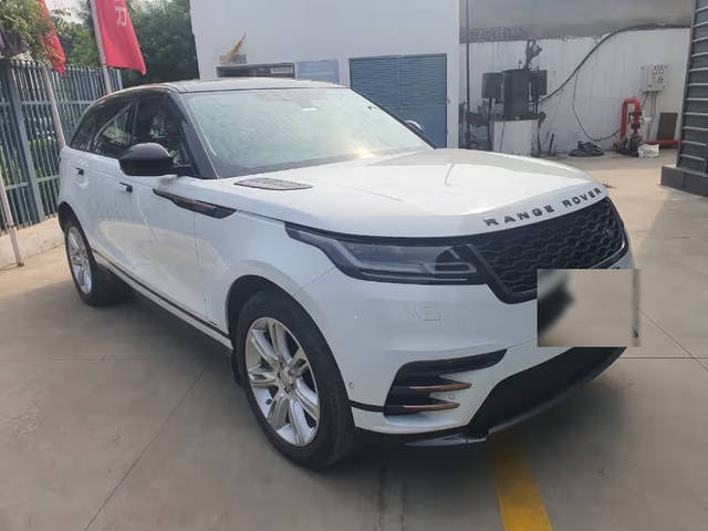 https://images10.gaadi.com/usedcar_image/4604039/original/d7d01f31-8b2e-4e2a-b0ec-dbfd280fd52d.png?imwidth=6400