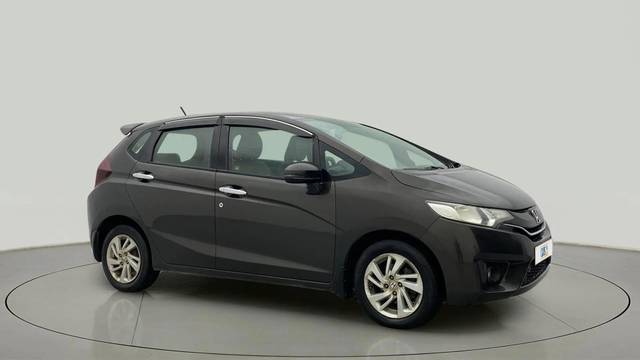 https://images10.gaadi.com/usedcar_image/4604041/original/8ad52e72c0d9a6804bb428eb9ce5d72c.jpg?imwidth=6400