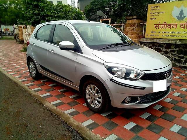 https://images10.gaadi.com/usedcar_image/4604051/original/processed_fcb8e3f226b17226f1ec82b43cbad700.jpg?imwidth=6400
